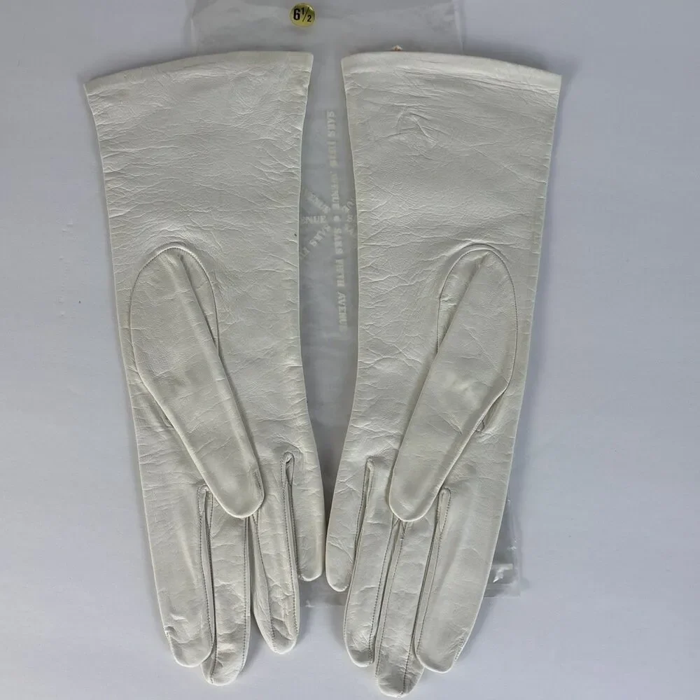 Saks Fifth Avenue VTG Leather Gloves SIlk Lined White Size 6 1/2
